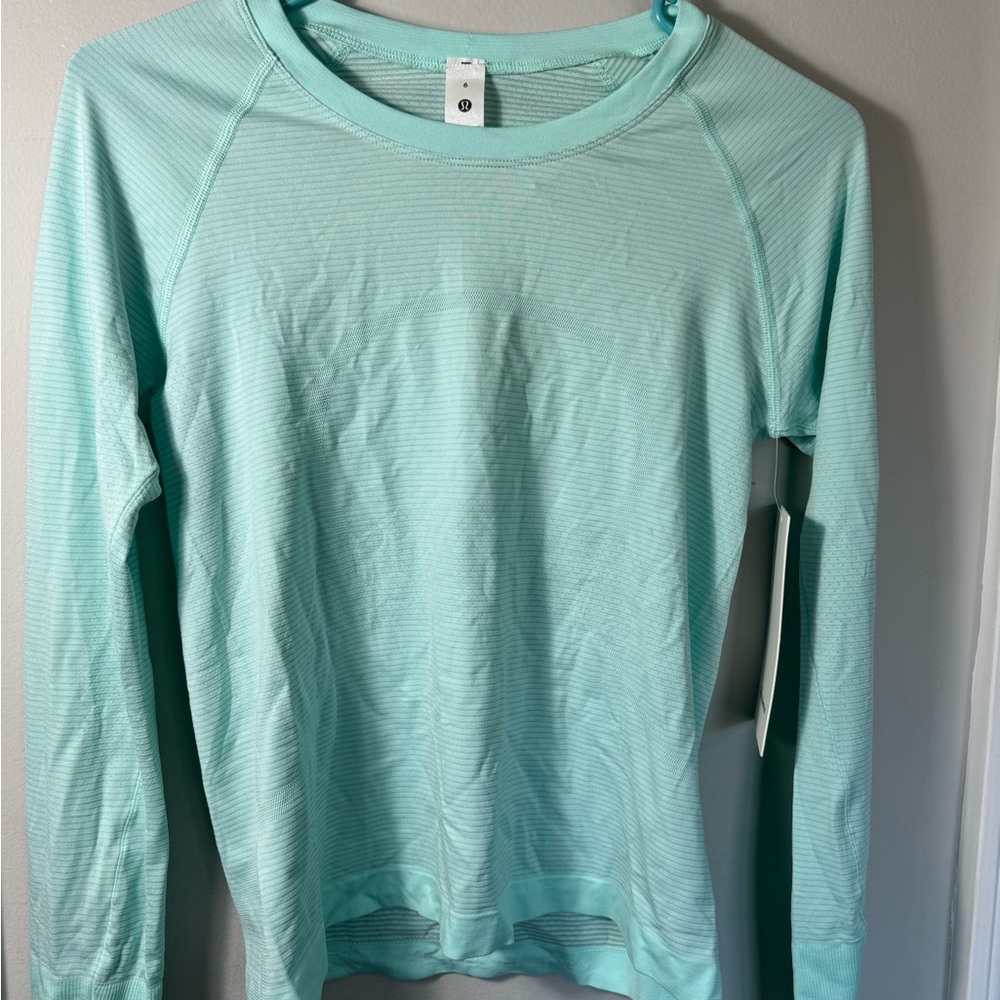 NWT Lululemon Athletica Teal Fitted Long Sleeve Swiftly
